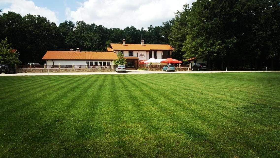 Izvor Hotel "Изворъ" Shipot Dış mekan fotoğraf